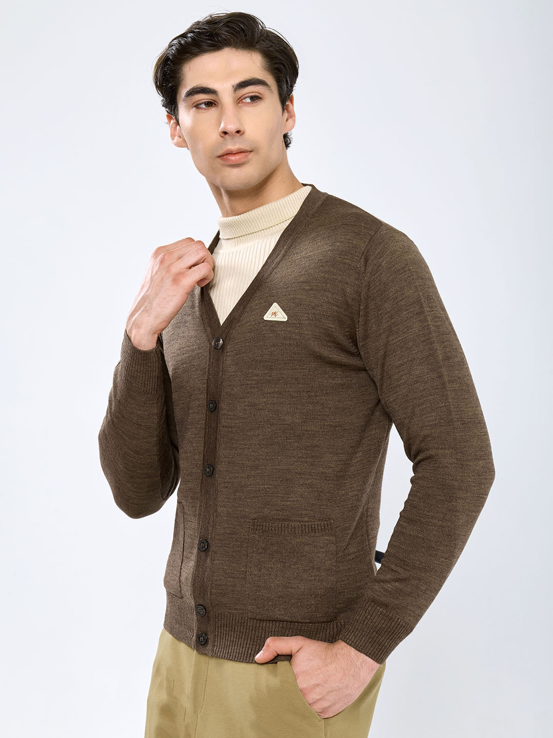 Men Brown Solid V Neck Full Sleeve Cardigan