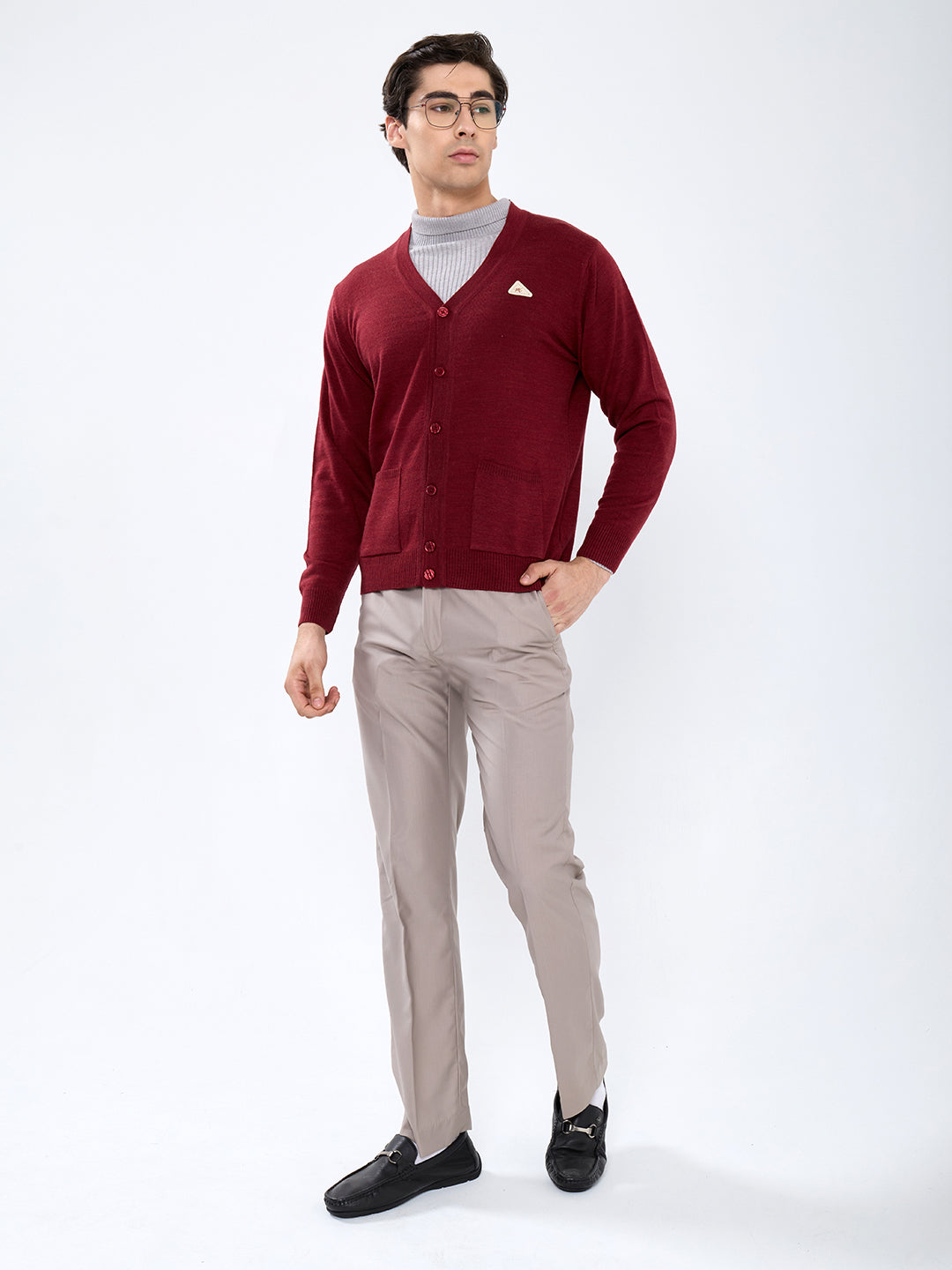 Men Maroon Solid V Neck Full Sleeve Cardigan