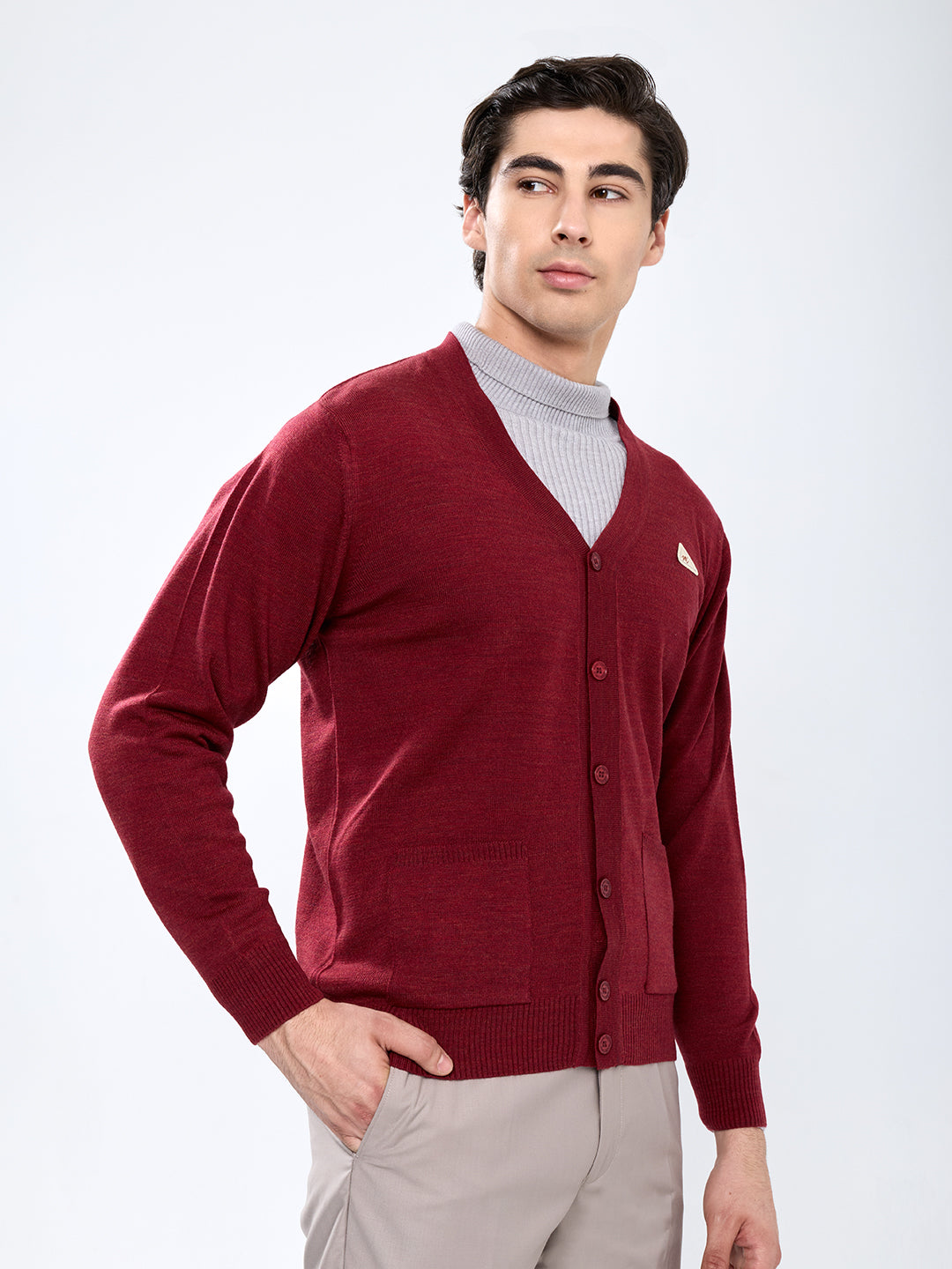 Men Maroon Solid V Neck Full Sleeve Cardigan