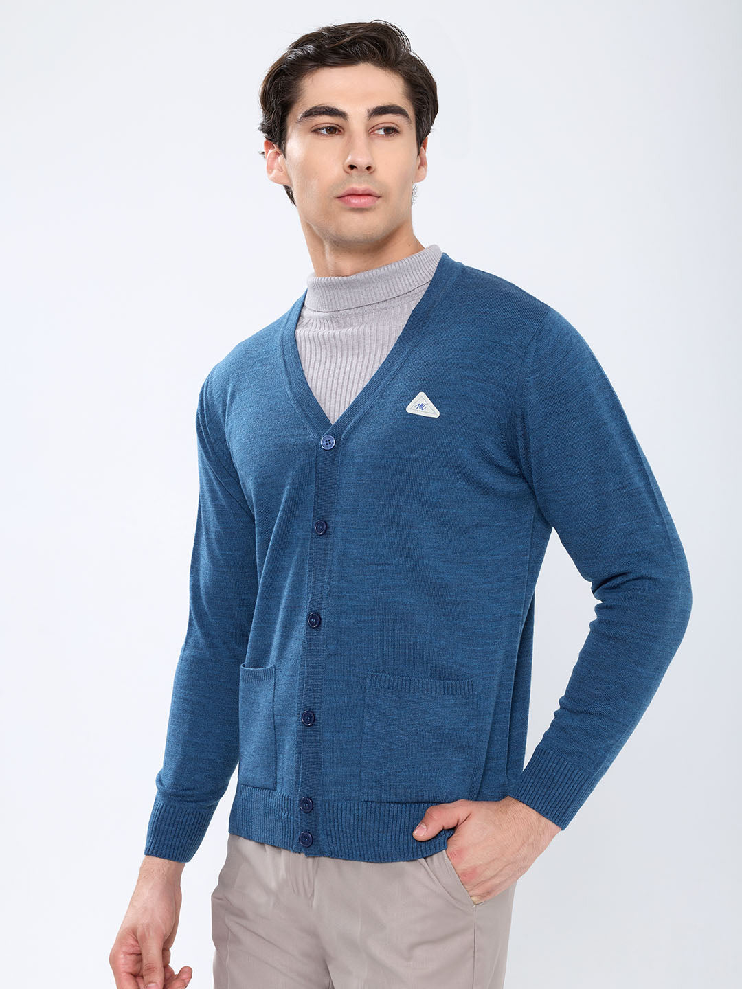 Men Blue Solid V Neck Full Sleeve Cardigan