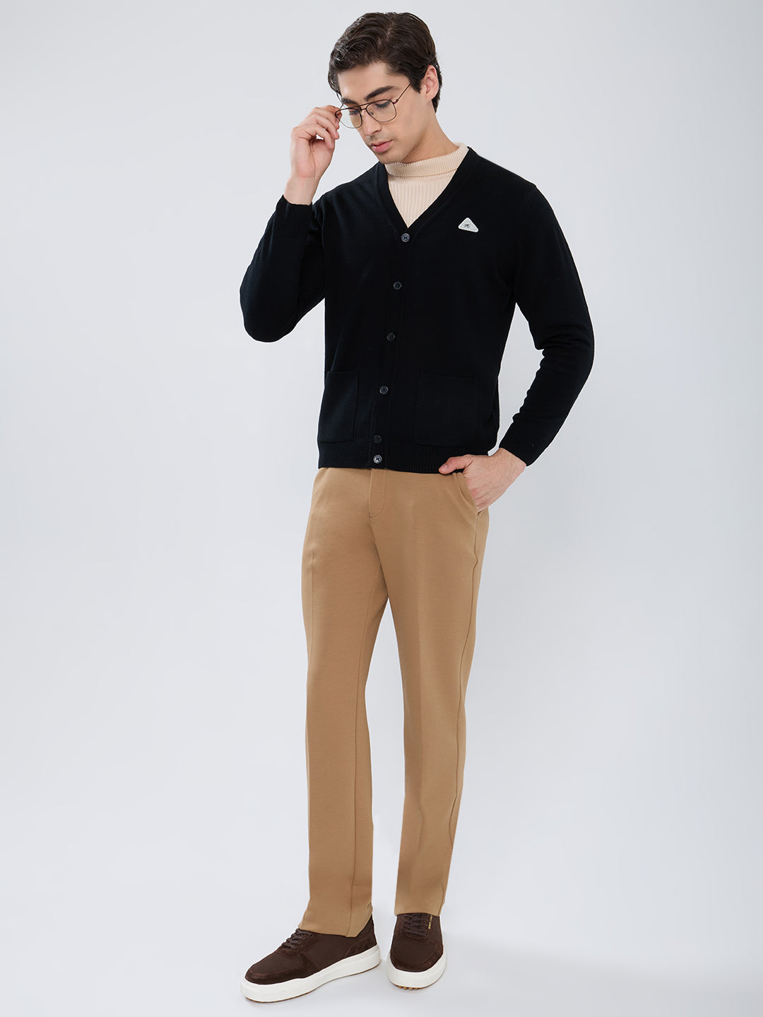 Men Black Solid V Neck Full Sleeve Cardigan