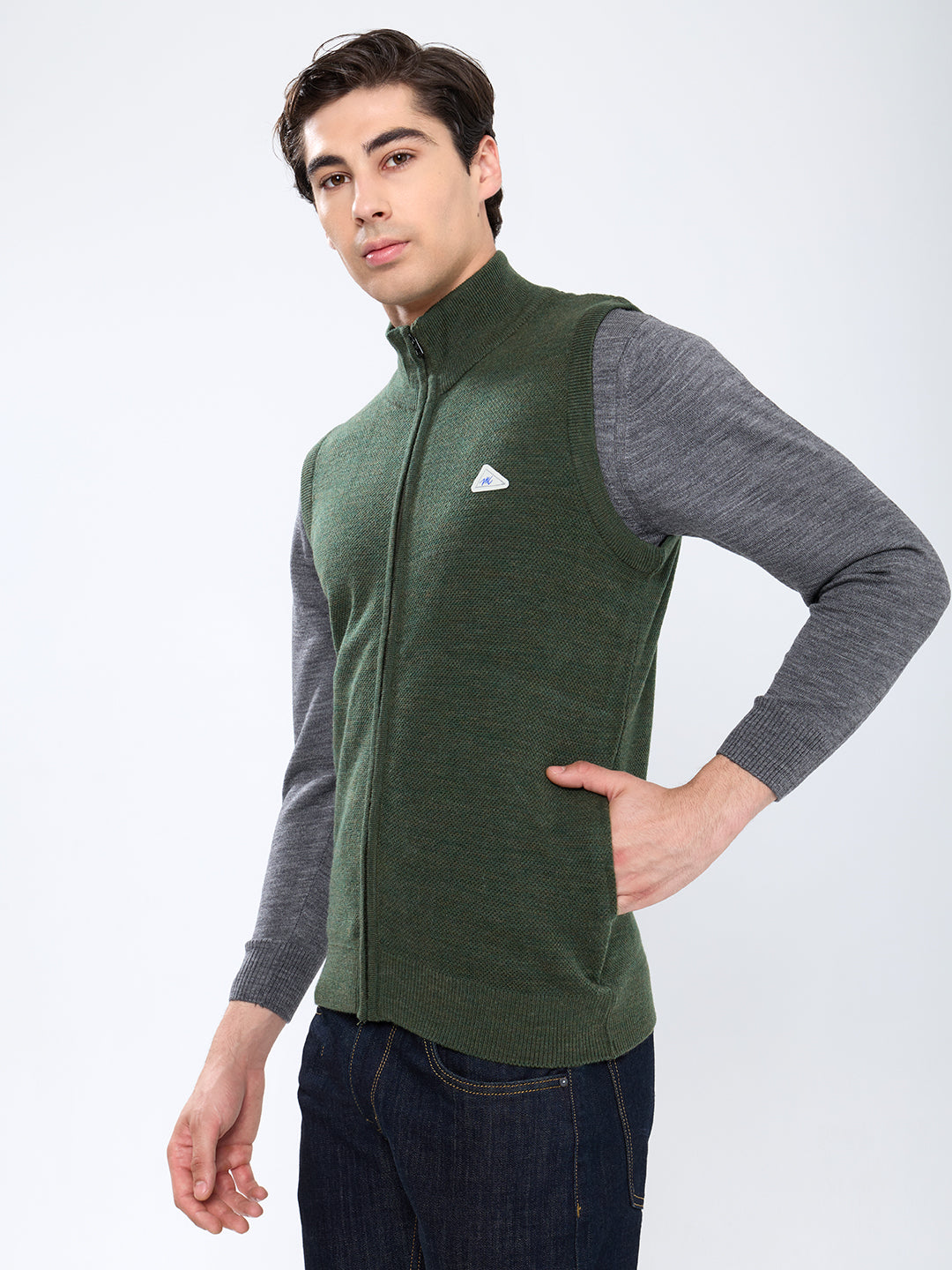 Men Green Solid Collar Sleeveless Sweater