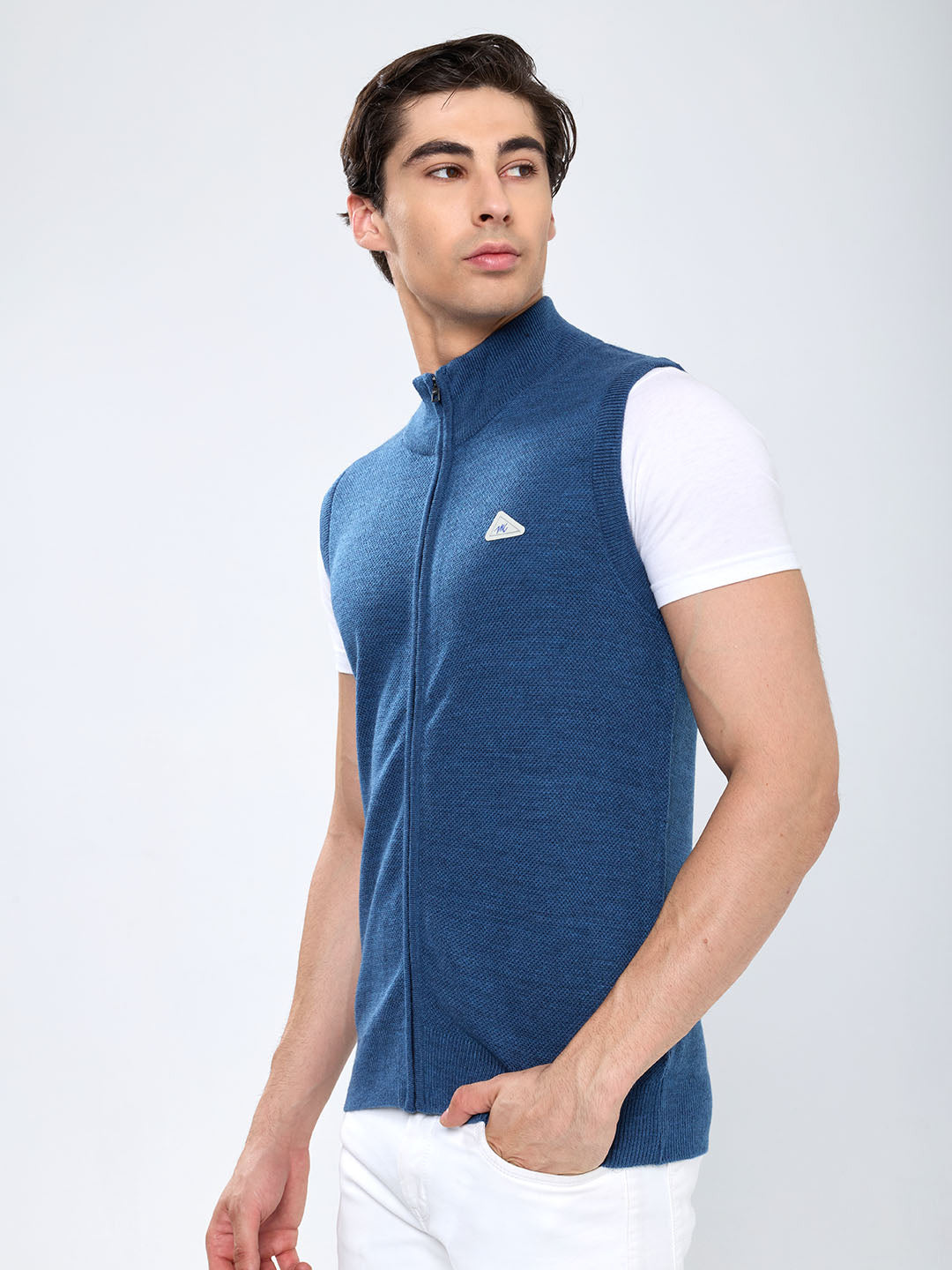 Men Blue Solid Collar Sleeveless Sweater