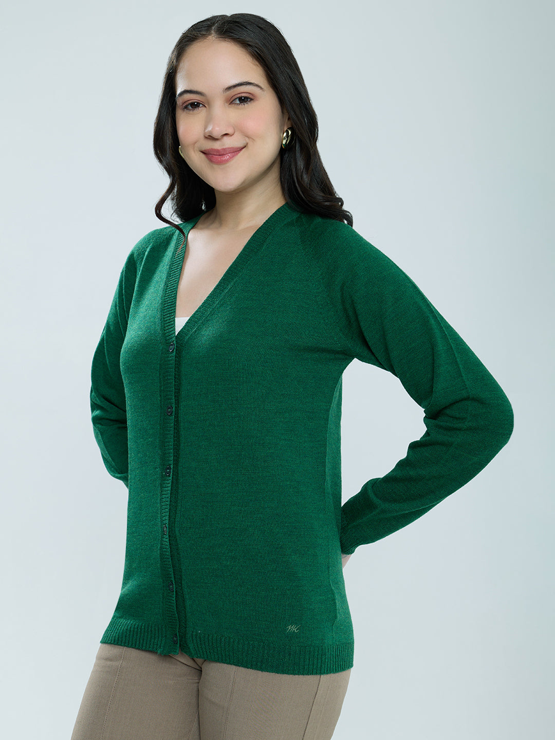 Women Green Solid V Neck Full Sleeve Cardigan