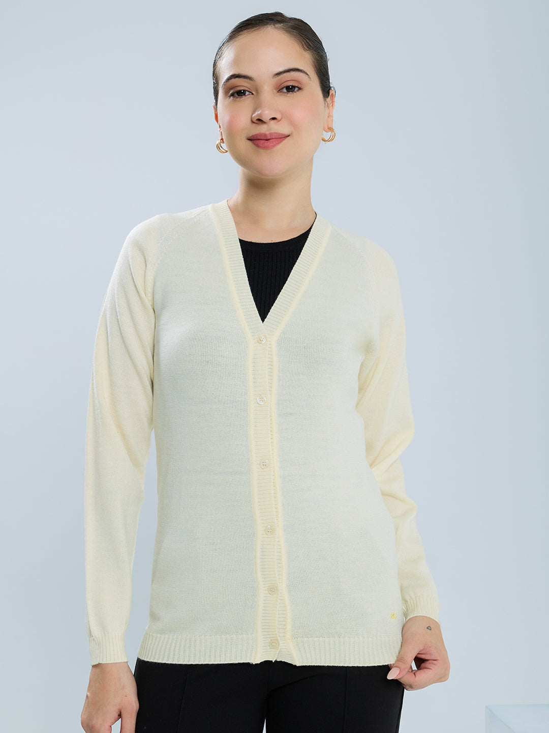 Women Cream Solid V Neck Full Sleeve Cardigan