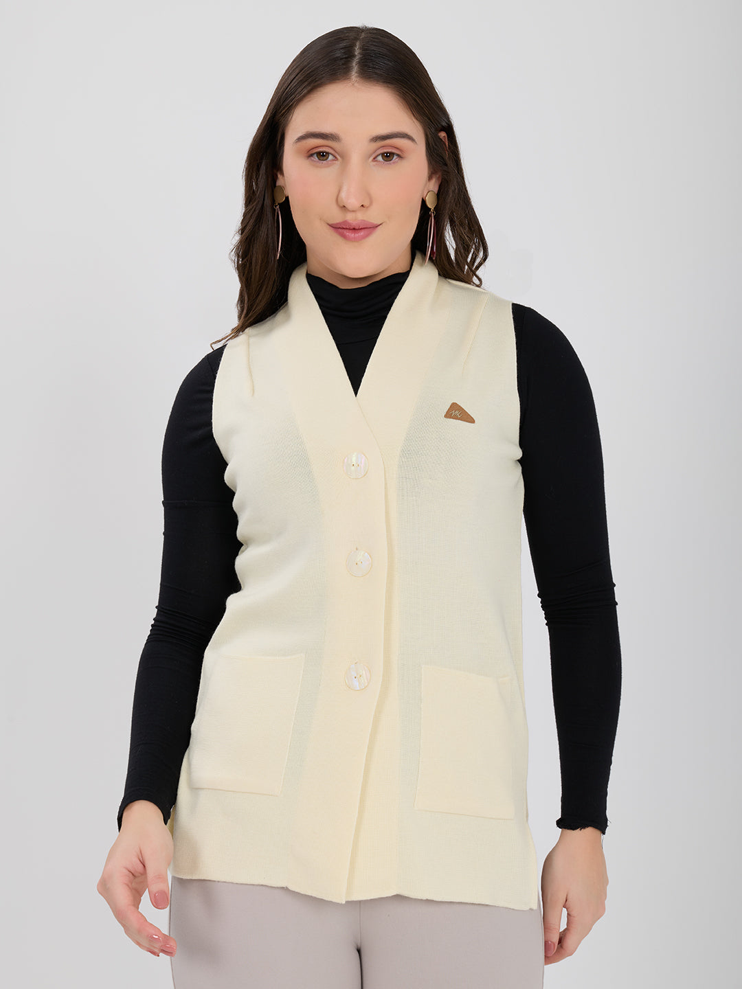 Women Cream Solid V Neck Sleeveless Cardigan