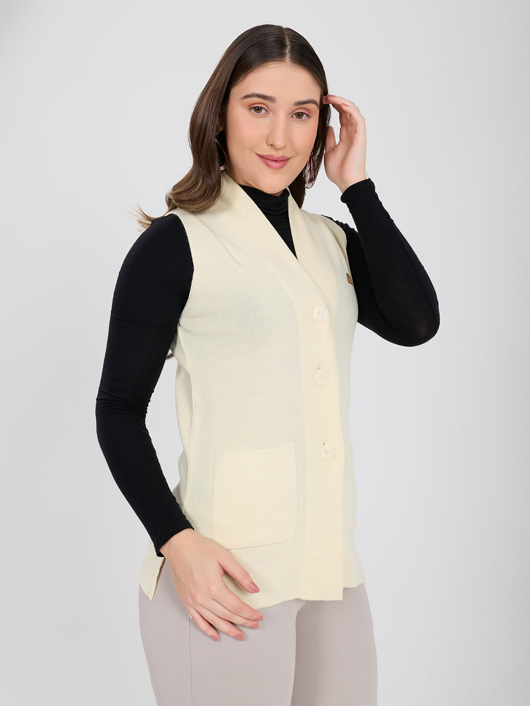 Women Cream Solid V Neck Sleeveless Cardigan