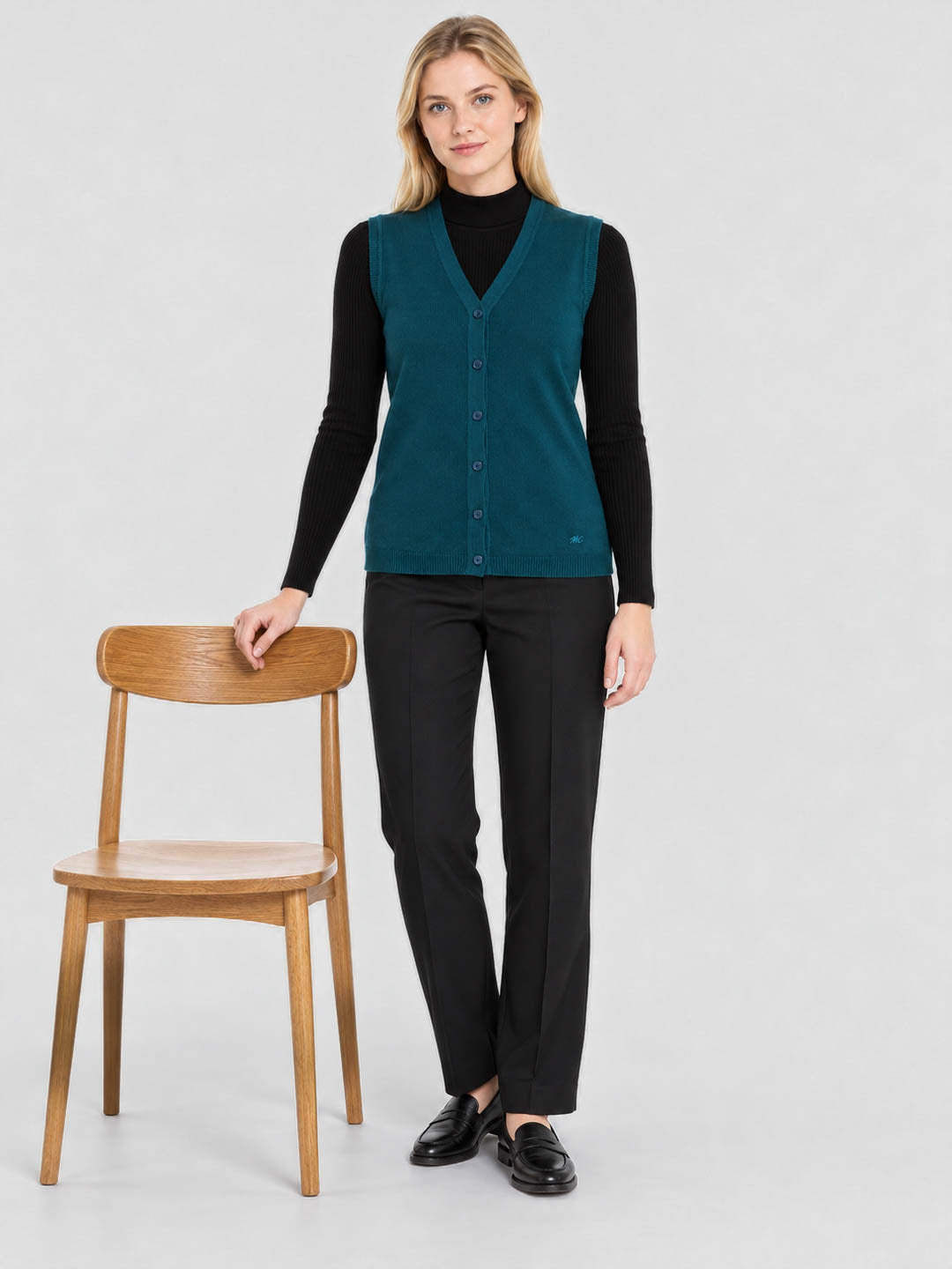 Women Teal Blue Solid V Neck Sleeveless Cardigan