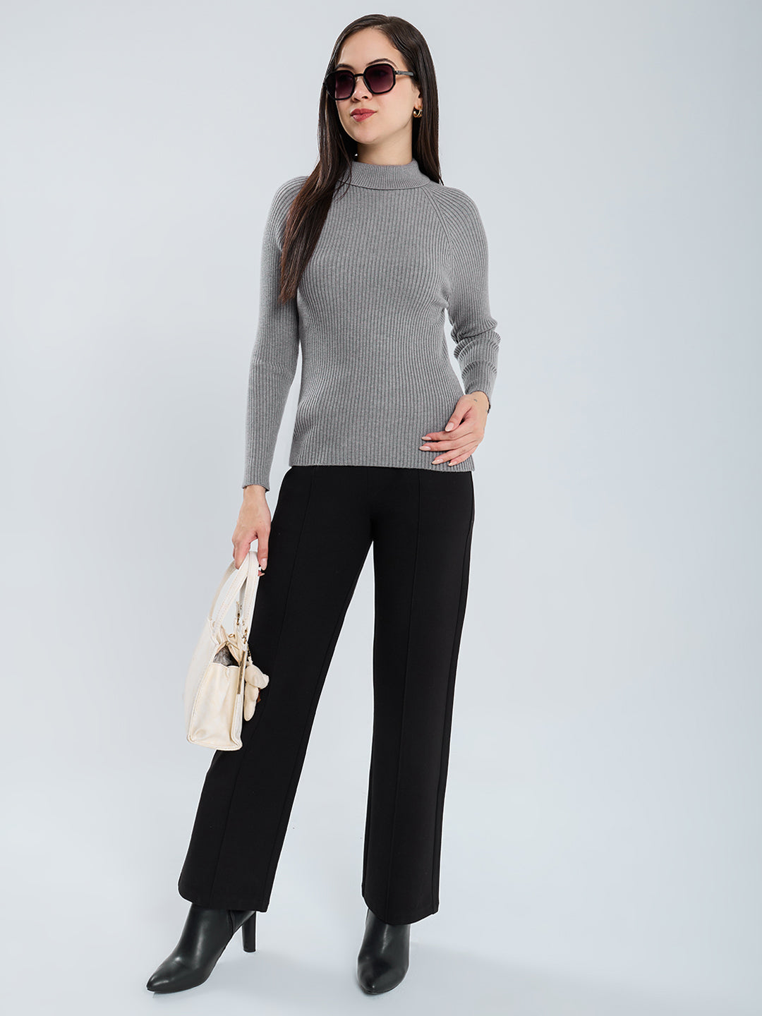 Women Grey Solid Turtle Neck Full Sleeve Sceavy