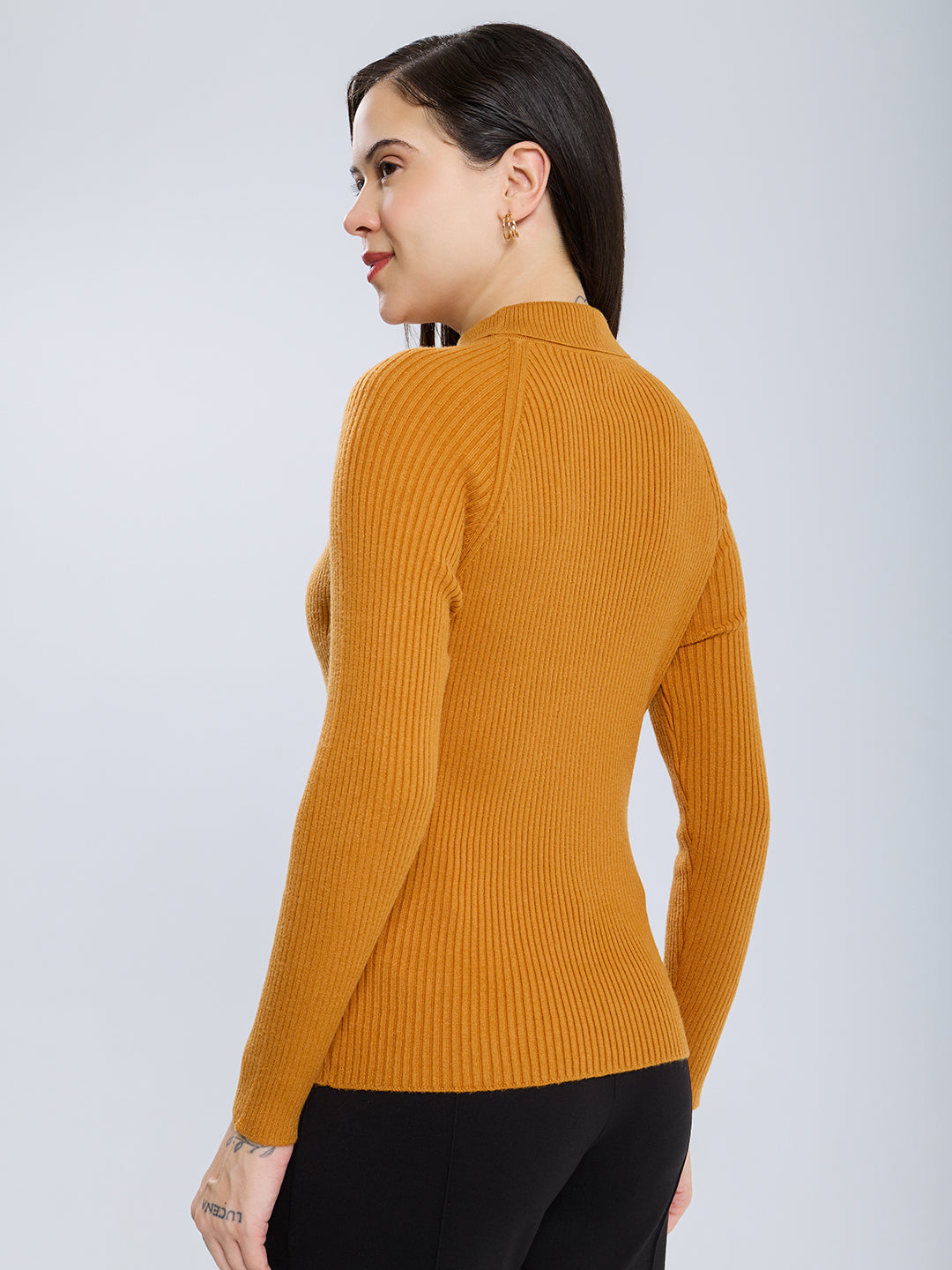 Women Mustard Solid Turtle Neck Full Sleeve Sceavy
