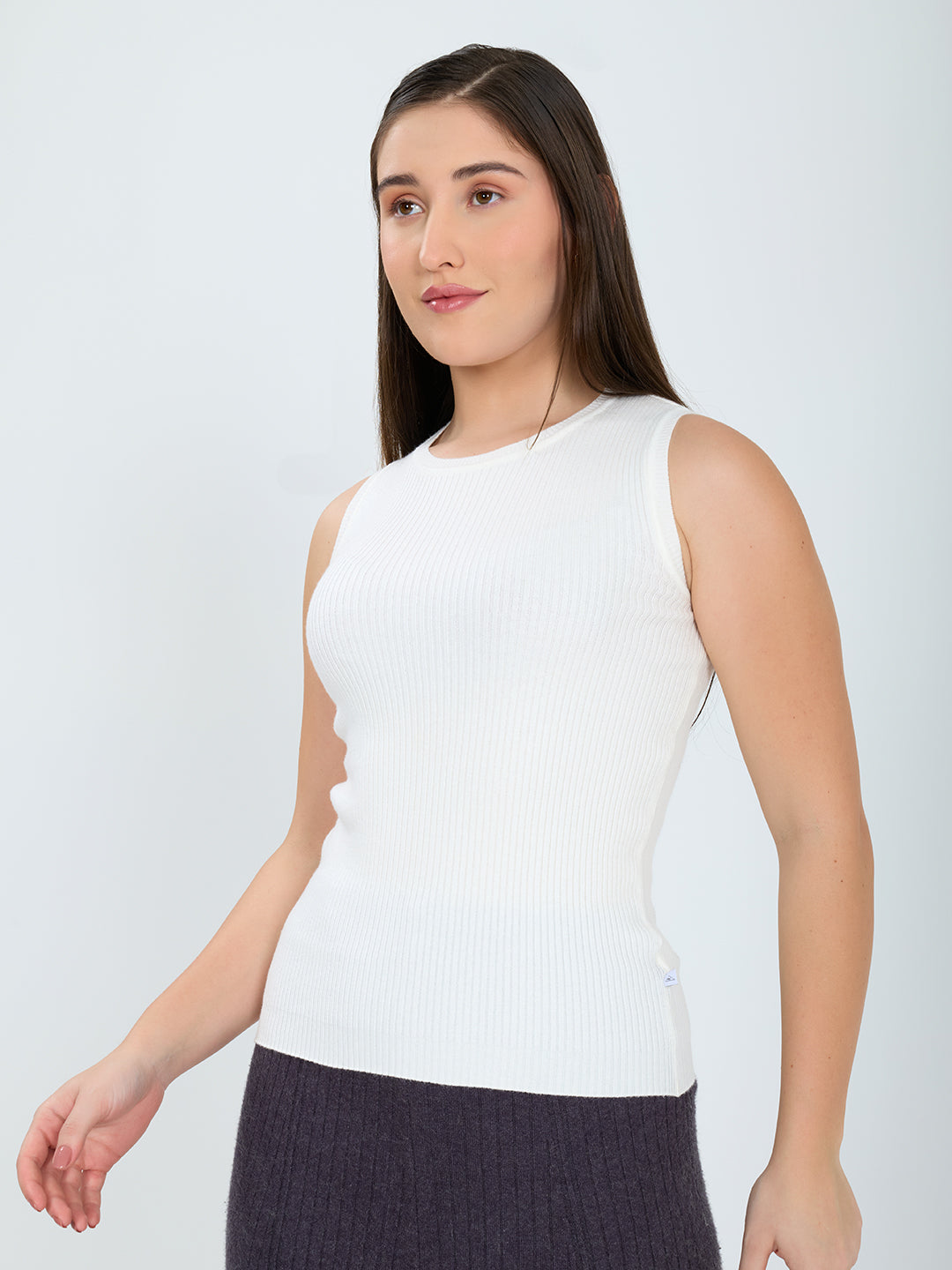 Women Off White Solid Round Neck Sleeveless Sceavy