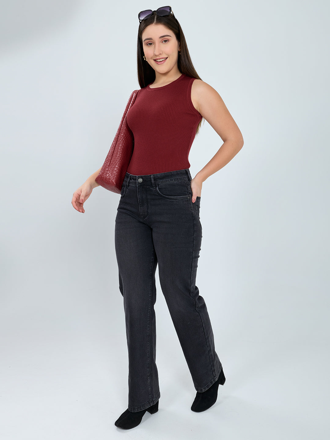 Women Maroon Solid Round Neck Sleeveless Sceavy