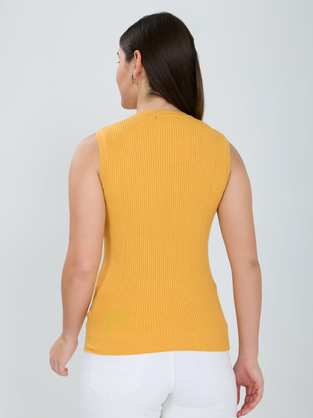 Women Yellow Solid Round Neck Sleeveless Sceavy