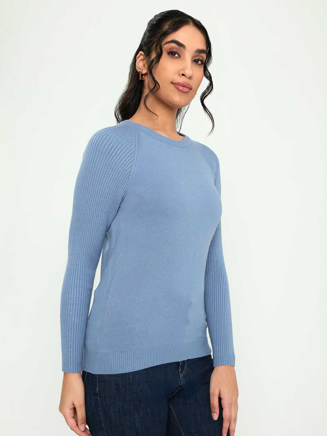 Women Blue Solid Round Neck Full Sleeve Sceavy