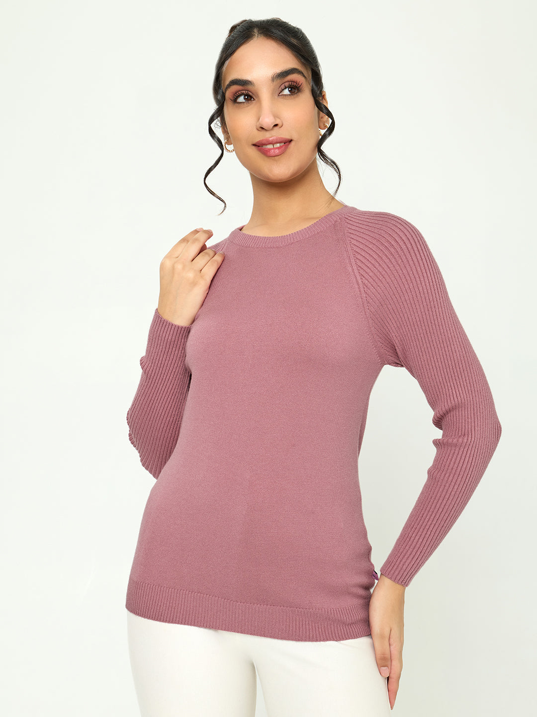 Women Light Pink Solid Round Neck Full Sleeve Sceavy