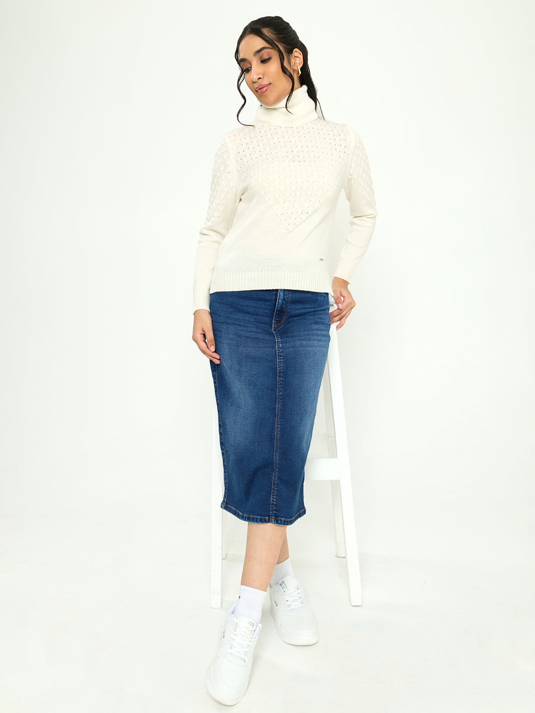 Women White Self Design Turtle Neck Full Sleeve Winter Top