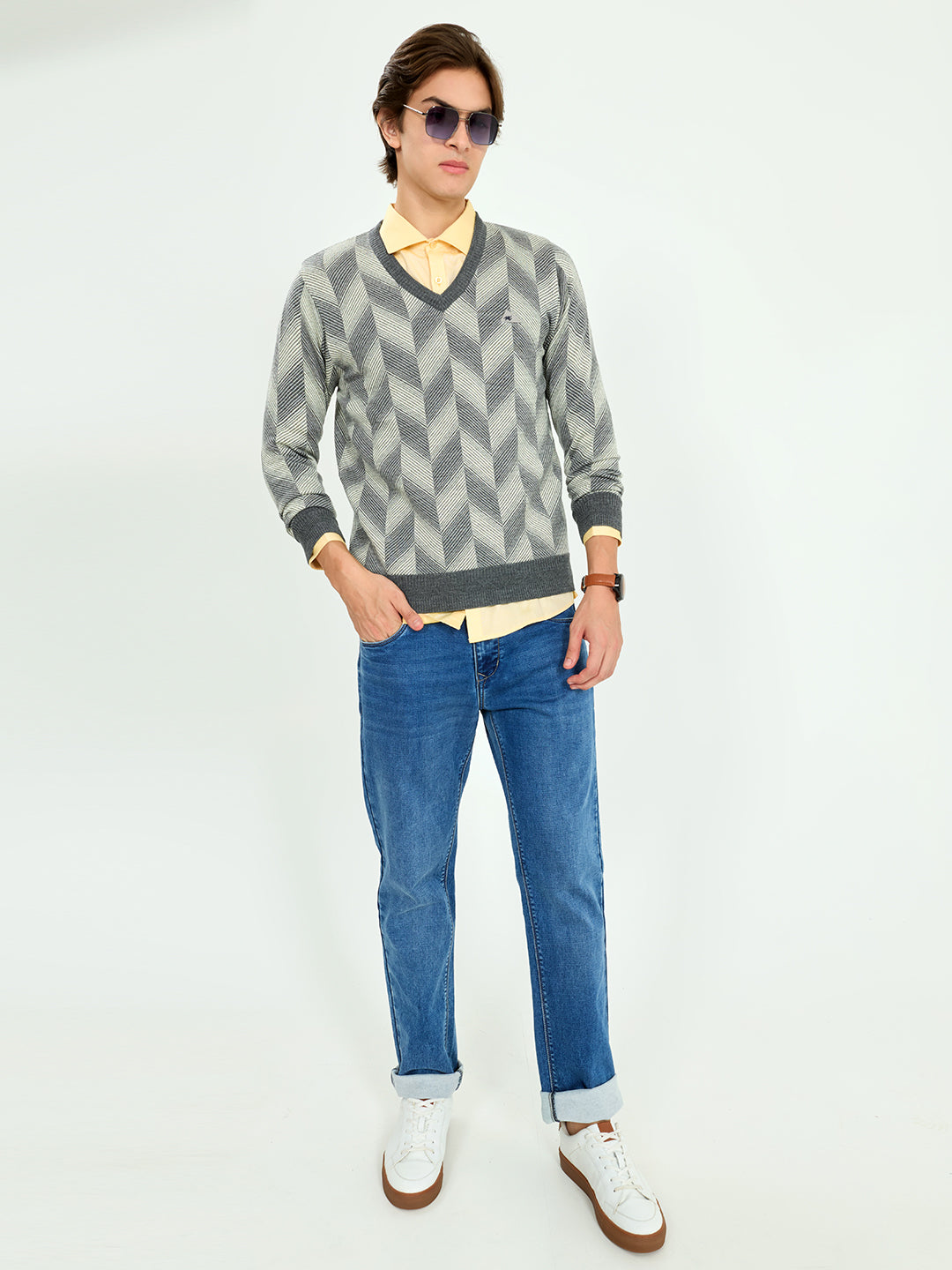 Men Grey Self Design V Neck Full Sleeve Pullover