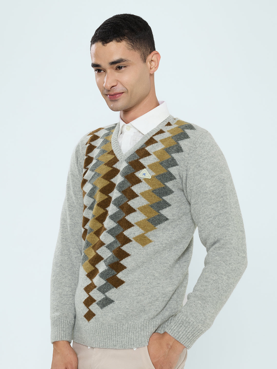 Men Grey Self Design V Neck Full Sleeve Pullover