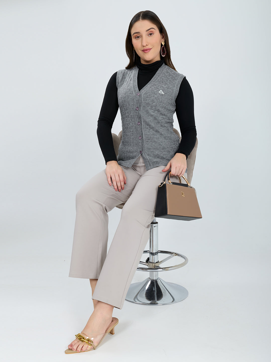 Women Grey Self Design V Neck Sleeveless Cardigan