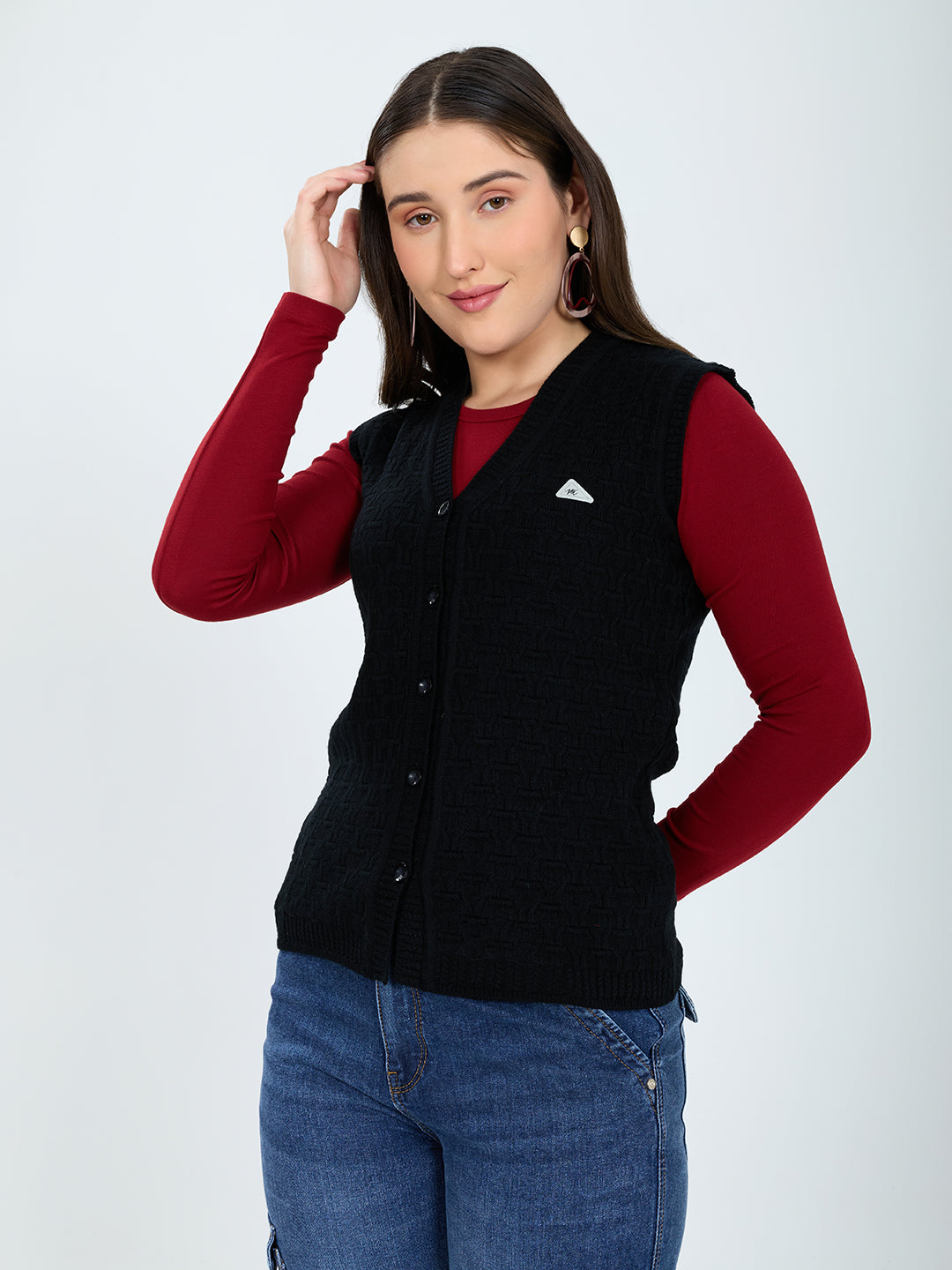 Women Black Self Design V Neck Sleeveless Cardigan