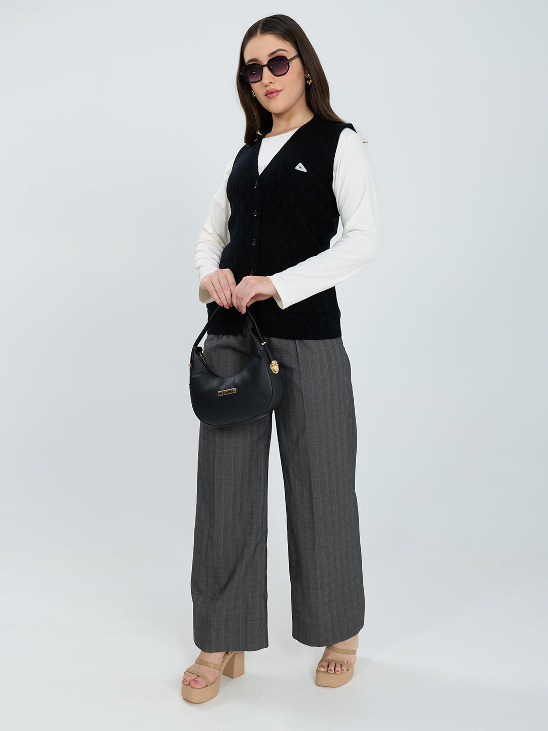 Women Black Self Design V Neck Sleeveless Cardigan
