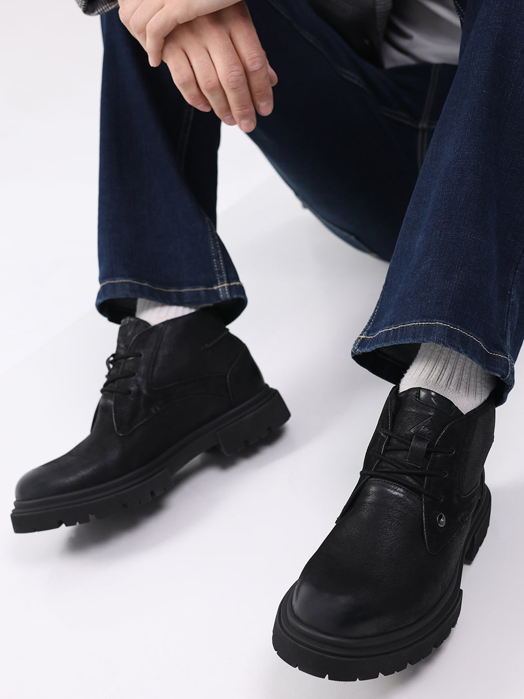 Men Black Lace Up Genuine Leather Comfortable and Light weight Outdoor Boots