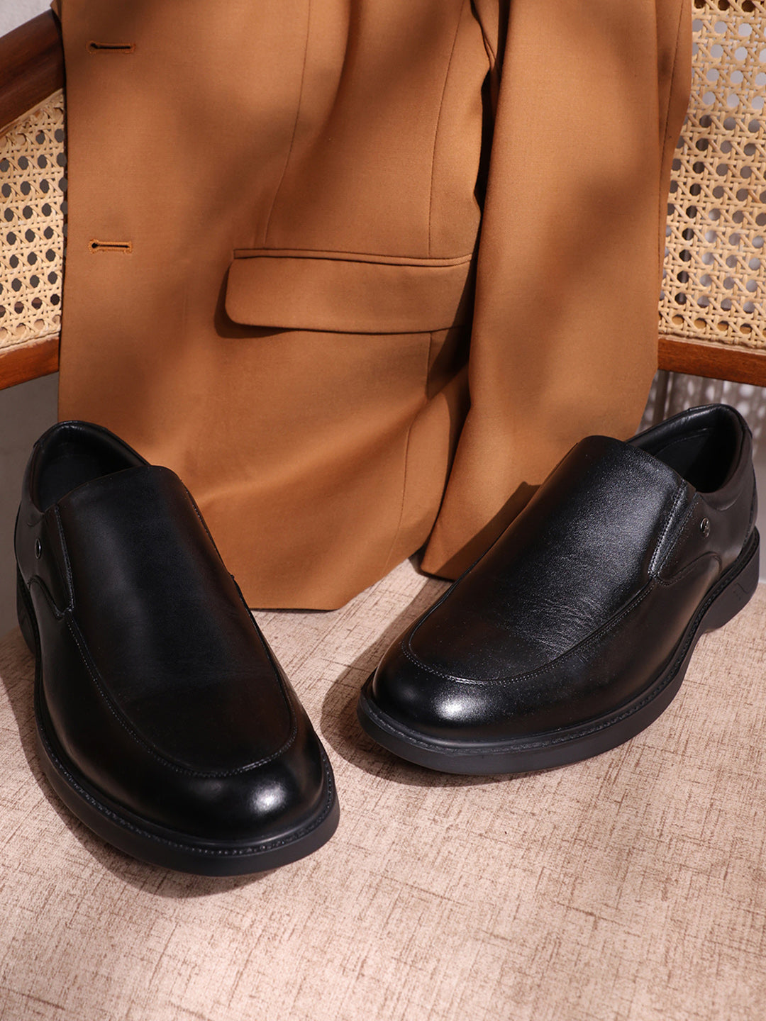 Men Black Leather Slip on Shoes