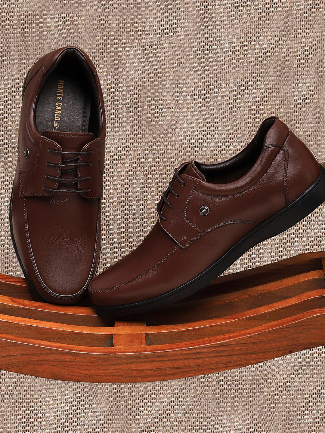 Men Brown Solid Lace Up Genuine Leather Formal Derby