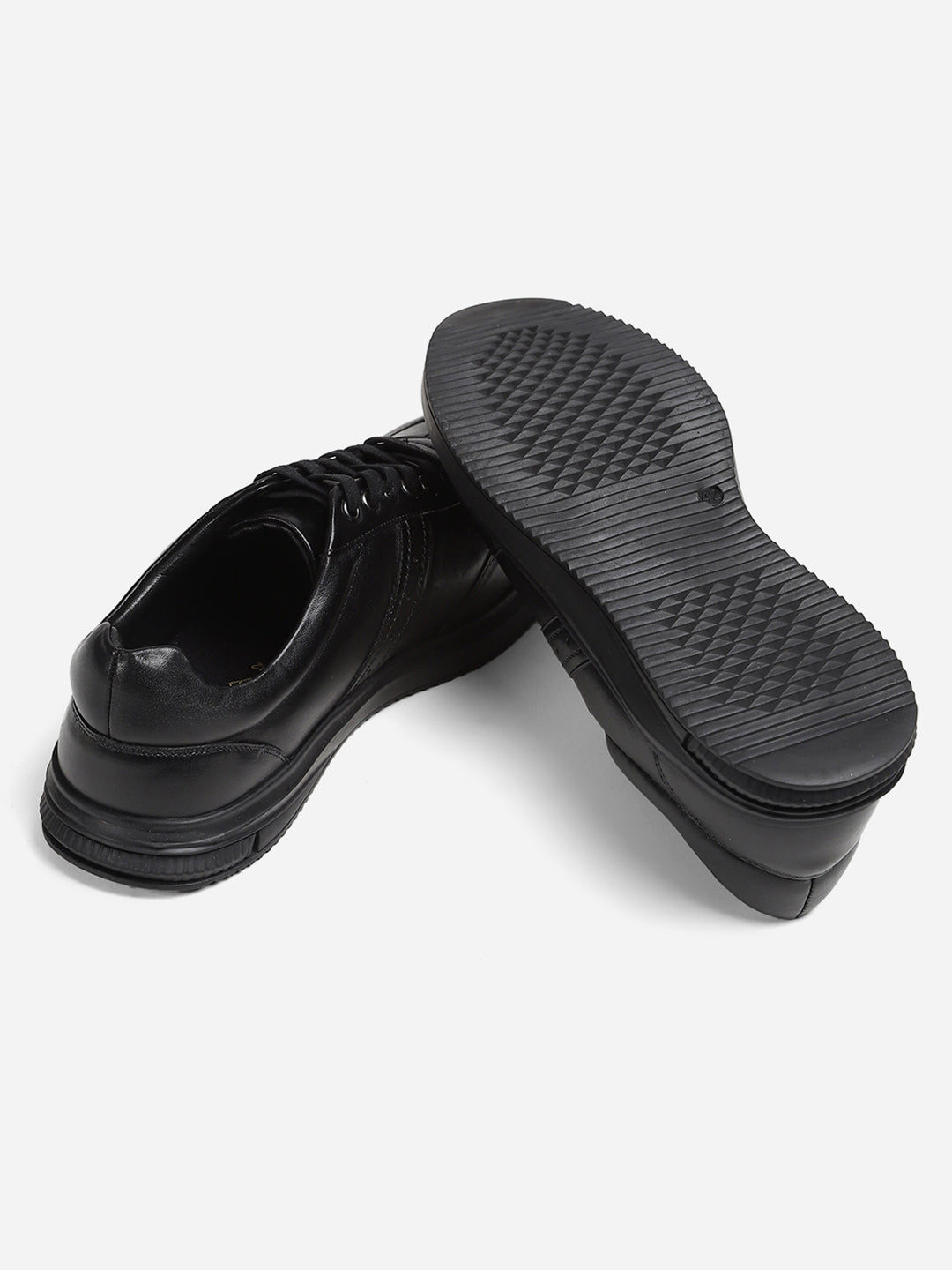 Men Black Lace-Up Genuine Leather Casual Sneaker