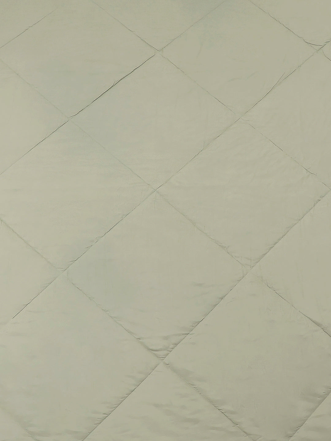 Solid Single Bed 210 GSM Comforter Ava for Mild Winter (Weight 0.9 kg)