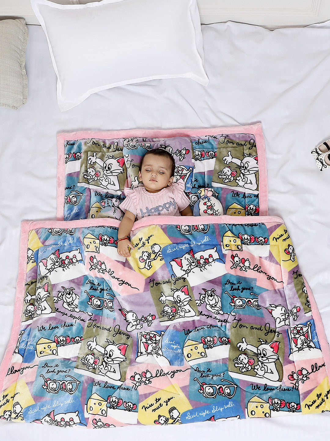 Printed Baby Blanket 3 Ply, 1609 GSM 5Pcs Set (1 Baby Comforter, 1 Bedsheet, 1 Neck Pillow & 2 Bolster)