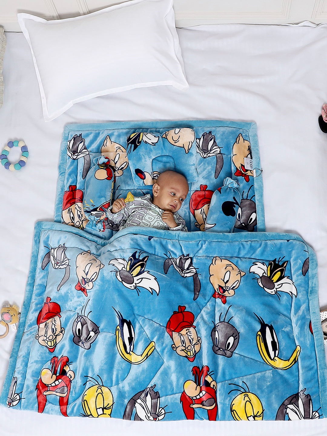 Printed Baby Blanket 3 Ply, 1609 GSM 5Pcs Set (1 Baby Comforter, 1 Bedsheet, 1 Neck Pillow & 2 Bolster)