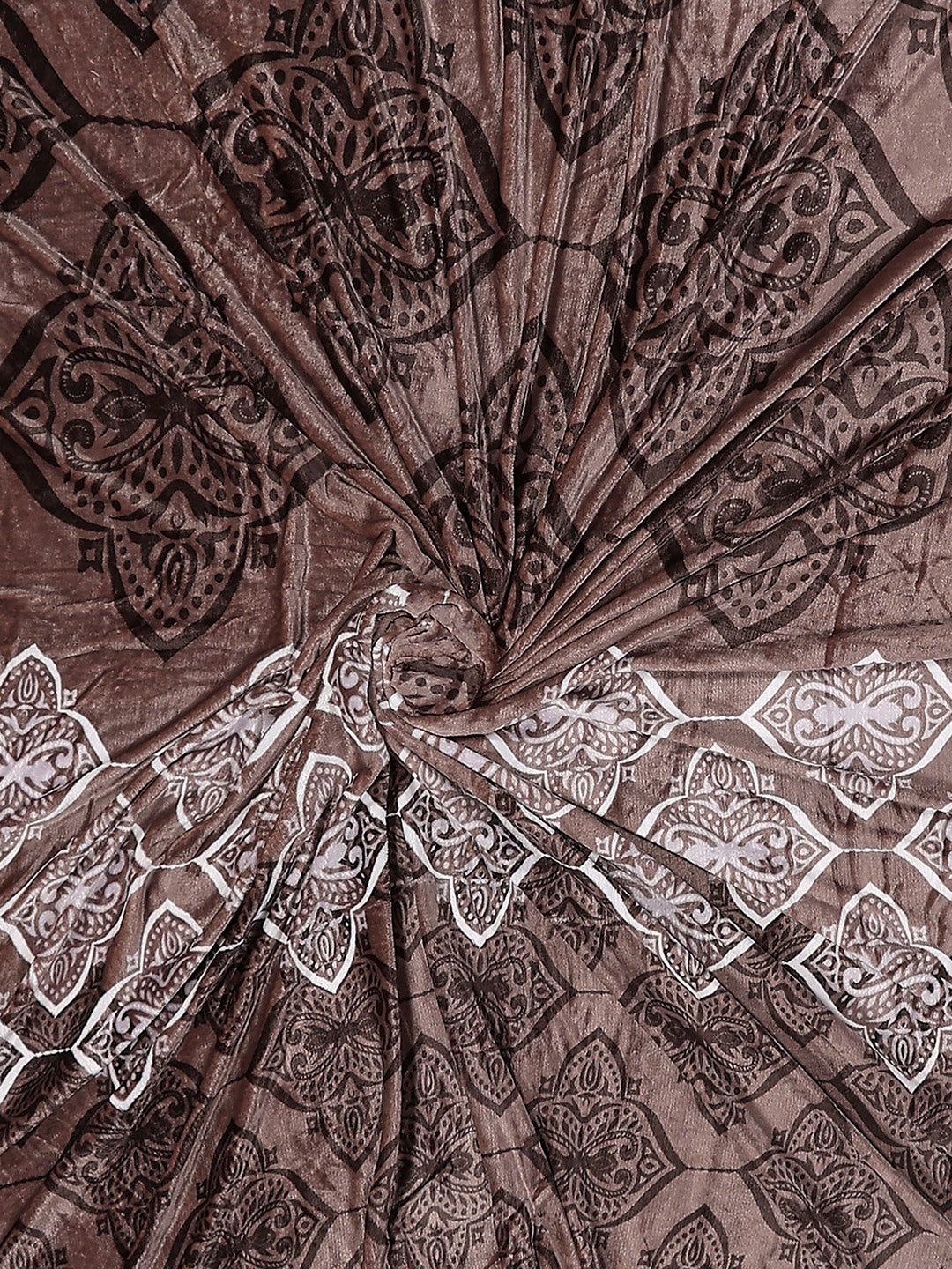 487 GSM 100% Polyester Double Bed 1 Bedsheet, 2 Pillow Cover & 2 Cushion Case (Pristine 4 Pcs Set)