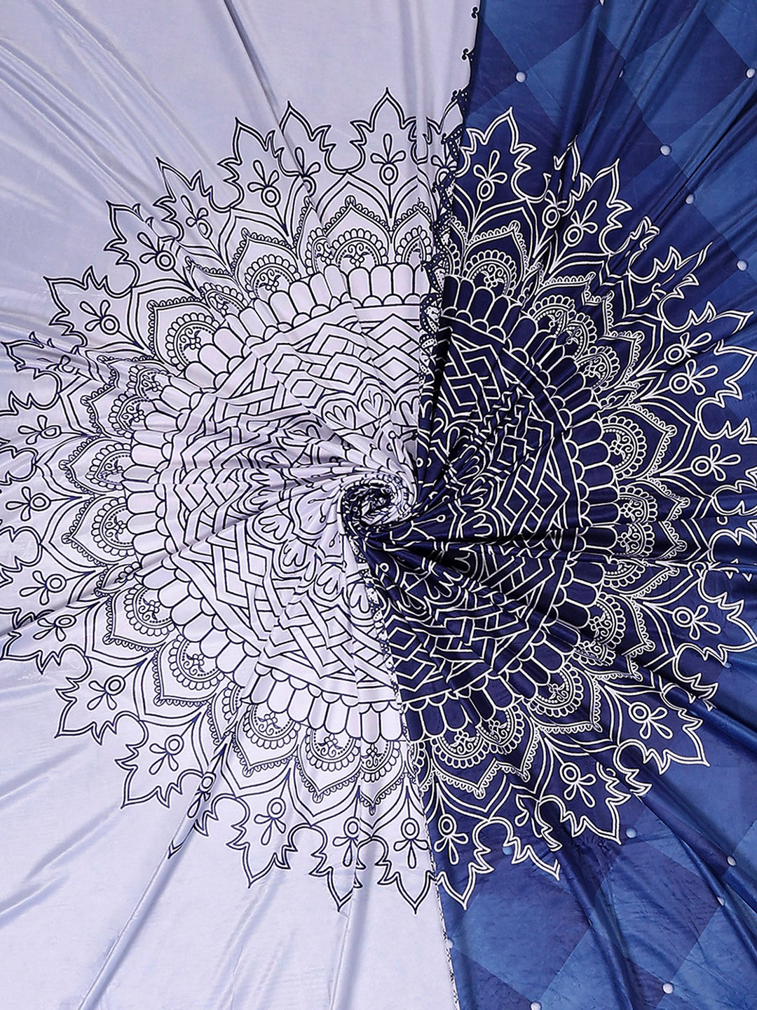 252 GSM 100% Polyester King Bed 1 Bedsheet with 2 Pillow Cover (Urban)