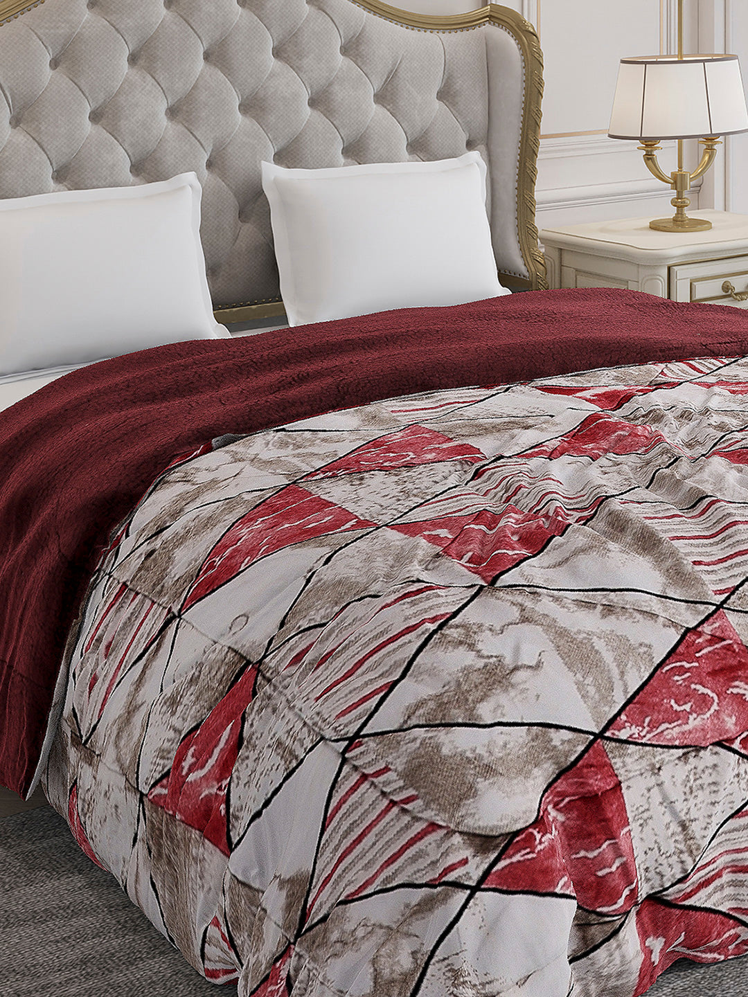 Printed Double Bed 852 GSM Comforter for Winter - (Altroz)
