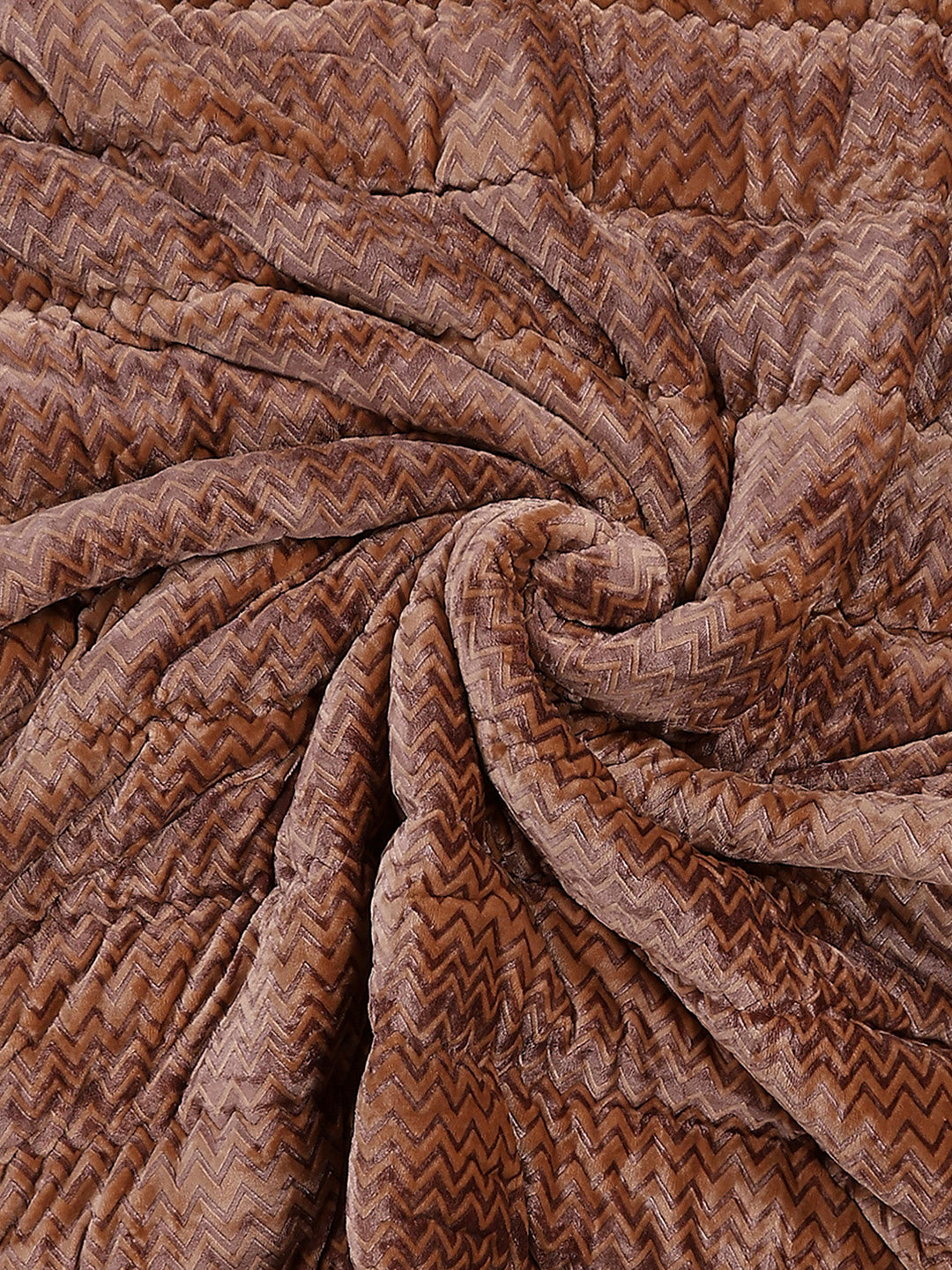 Printed Double Bed 1078 GSM Comforter for Winter - (Delicate)