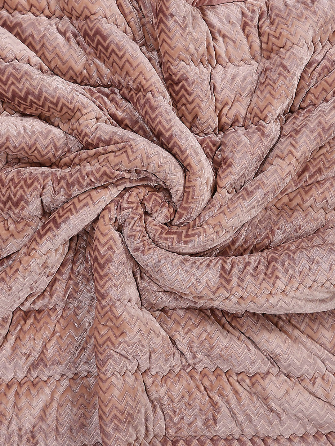 Printed Double Bed 1078 GSM Comforter for Winter - (Delicate)