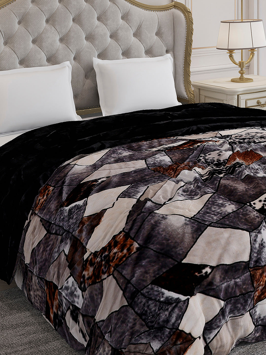 Printed Double Bed 1061 GSM Comforter for Winter - (Wisdom Gold)
