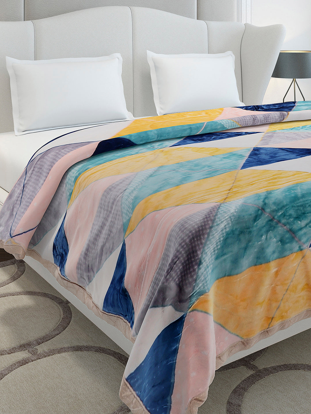 Printed Double Bed 3 Ply, 720 GSM Blanket for Heavy Winter - (Gala Glow)