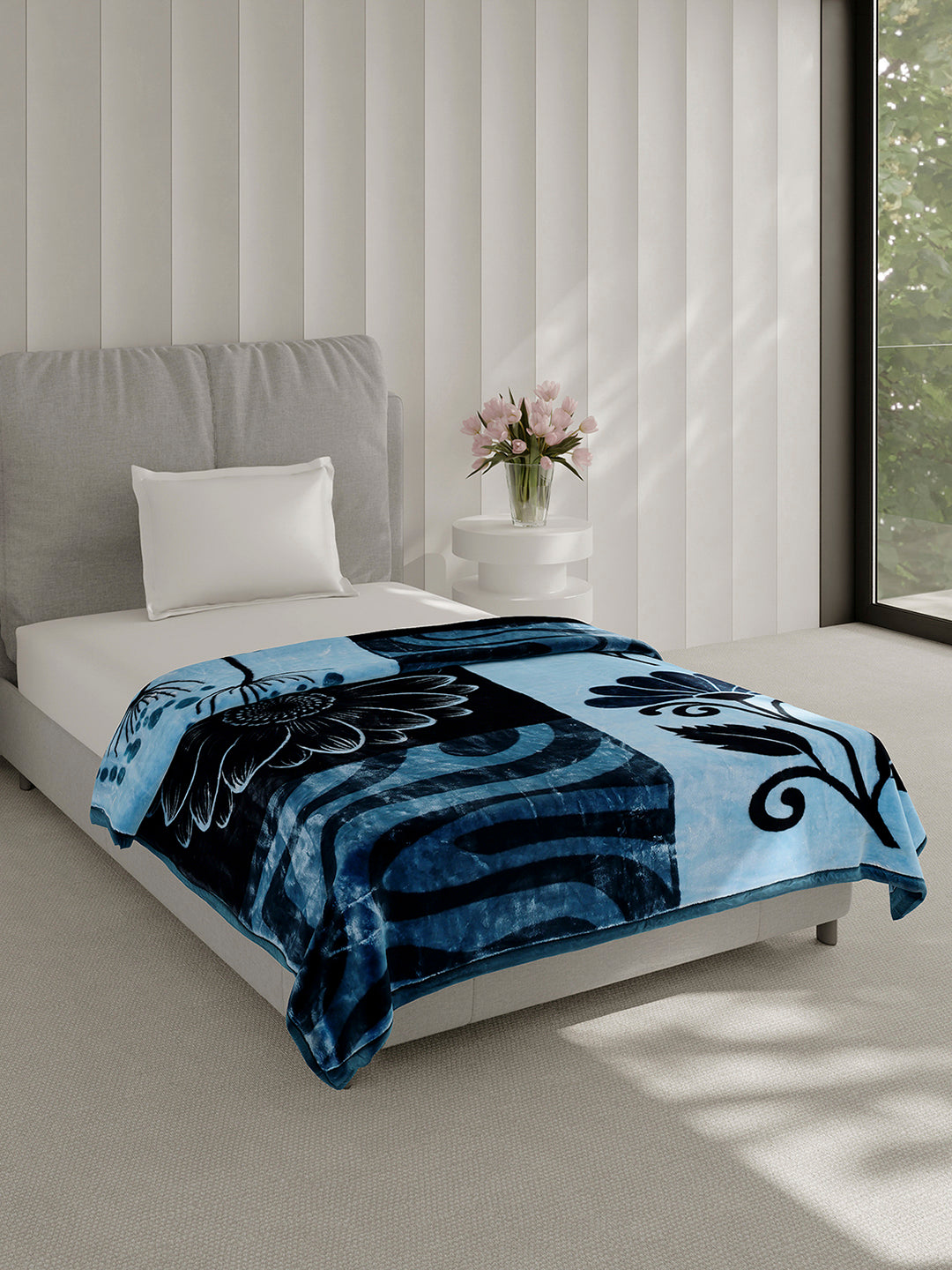 Printed Single Bed 2 Ply, 895 GSM Blanket for Heavy Winter - (Lavish Pvc)