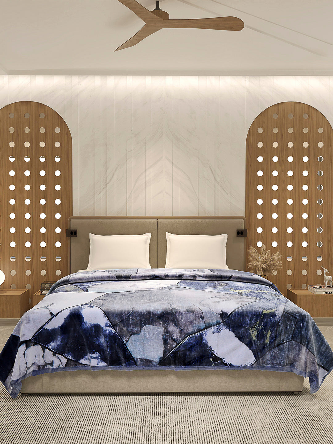 Printed Double Bed Blanket 1 Ply, 550 GSM, 2.9 kg (Roman)
