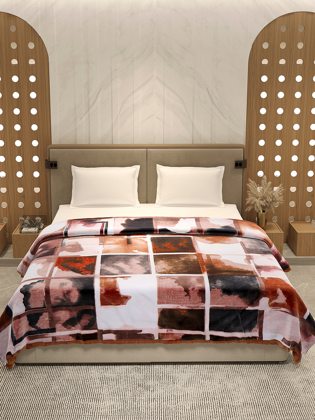 Printed Double Bed Blanket 1 Ply, 550 GSM, 2.9 kg (Roman)