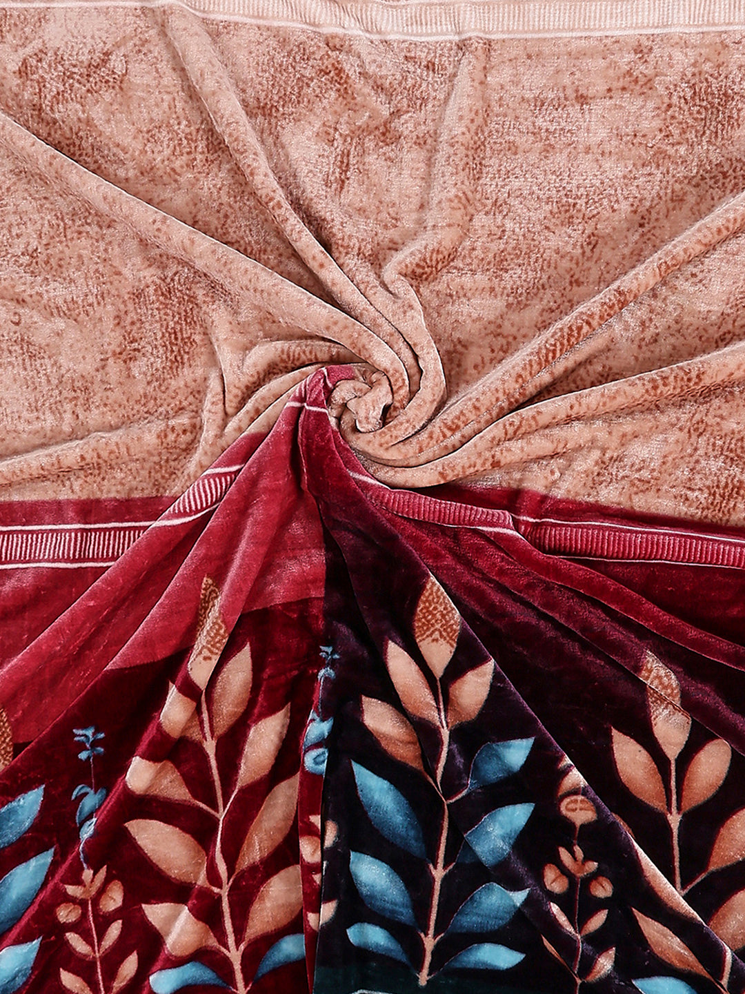 Printed Double Bed 1 Ply, 549 GSM Blanket for Mild Winter - (Roman Box)