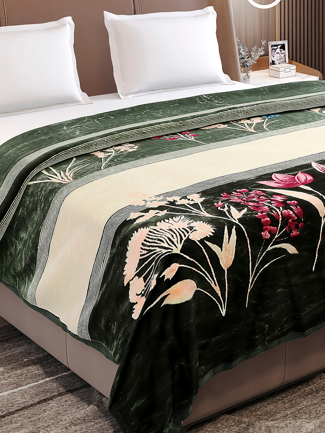 Printed Double Bed Blanket 1 Ply, 550 GSM, 2.9 kg (Roman)