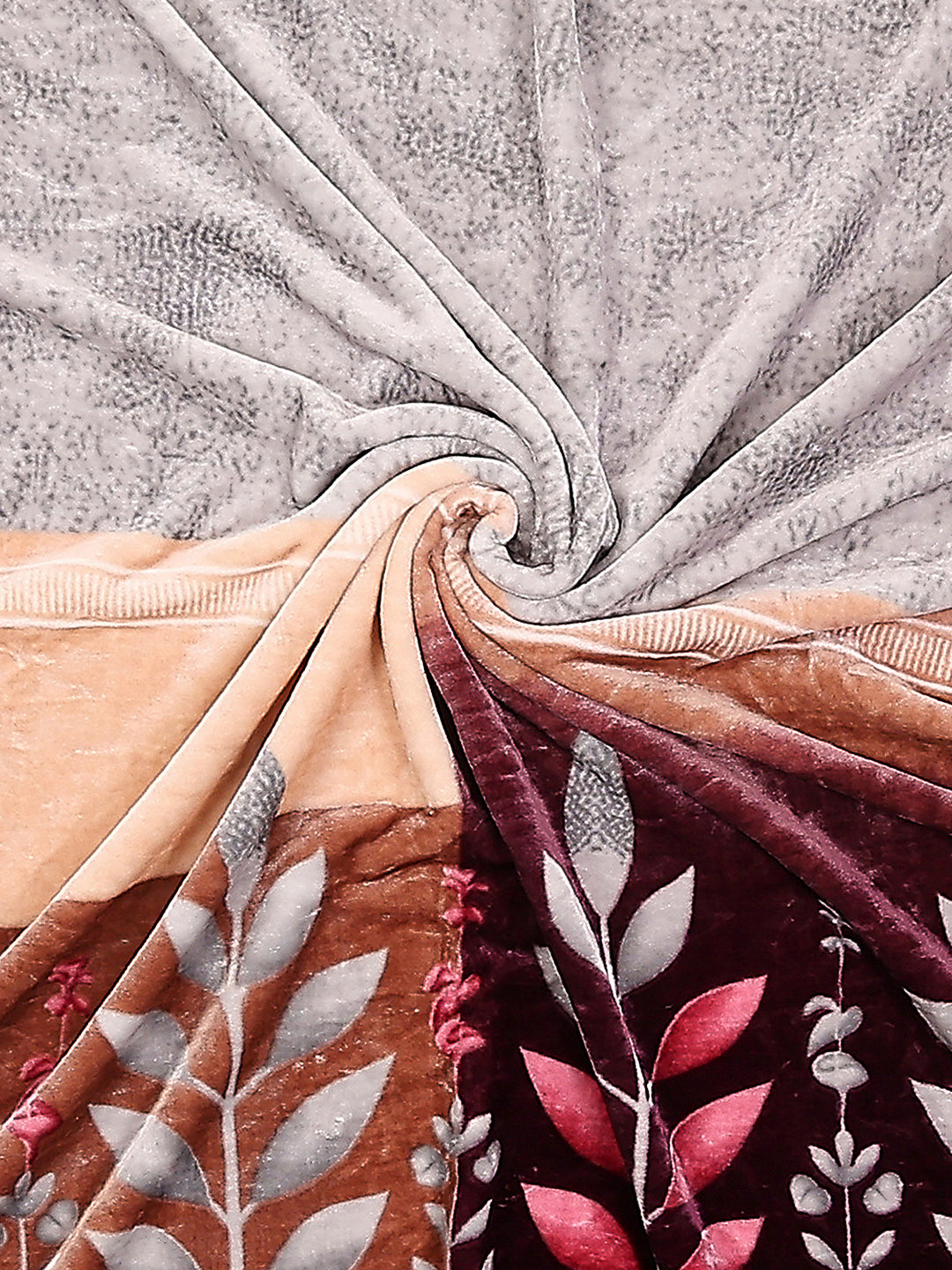 Printed Double Bed Blanket 1 Ply, 550 GSM, 2.9 kg (Roman)