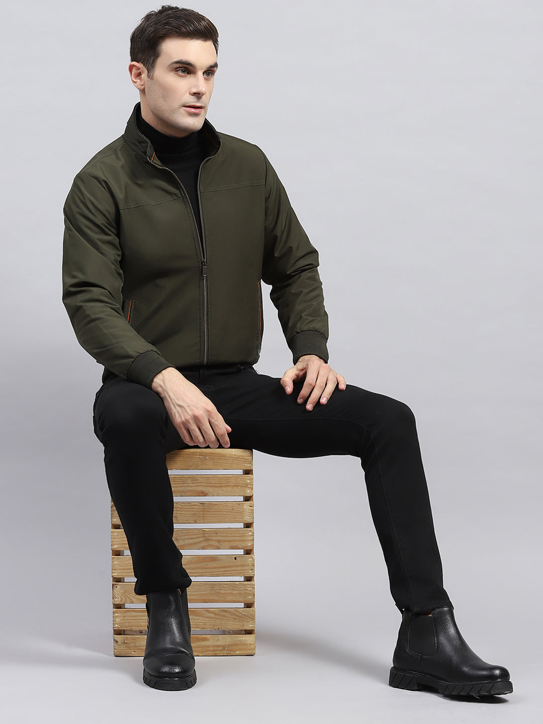Men Olive Solid Mock Neck Full Sleeve Jacket