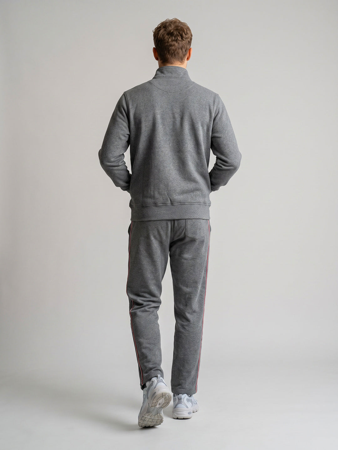 Men Grey Solid Collar Full Sleeve Winter Tracksuit
