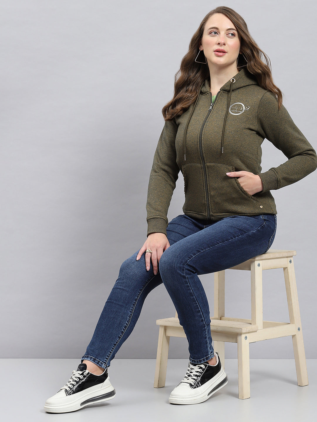 Women Green Jaquard Hooded Full Sleeve Sweatshirt