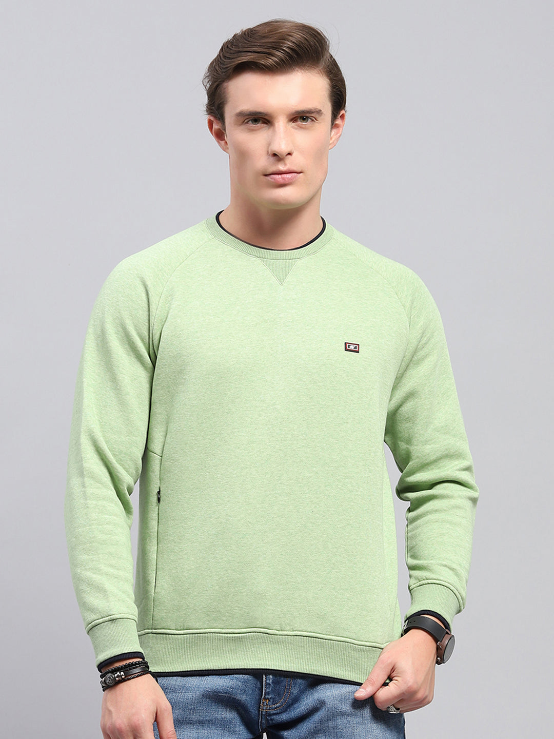 Men Green Solid Round Neck Full Sleeve Sweatshirt