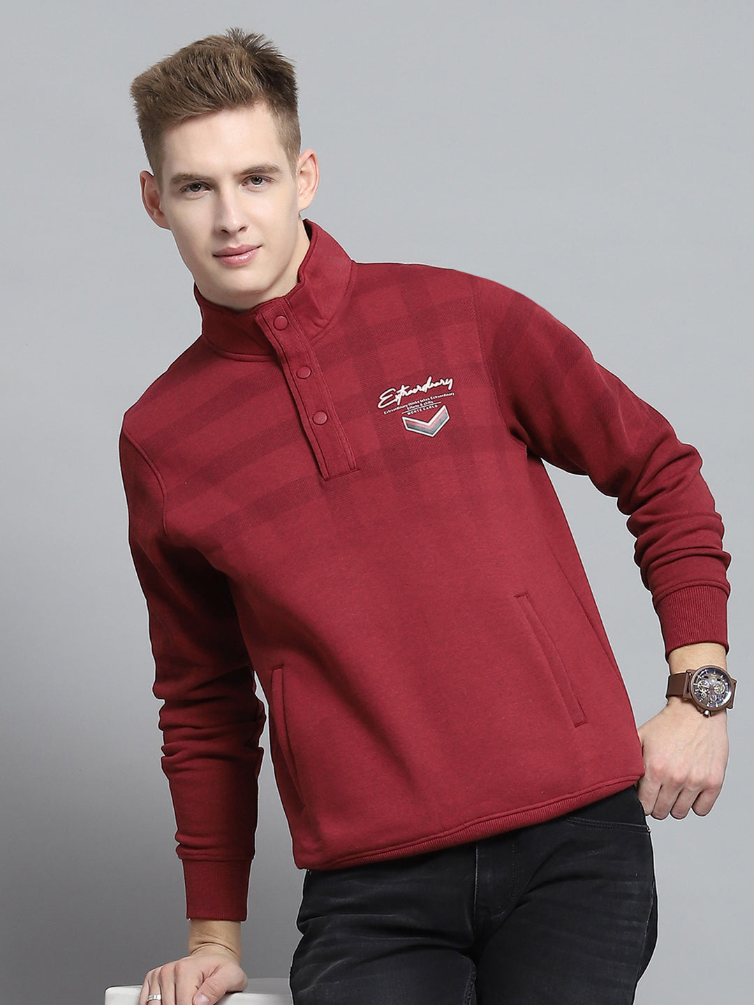 Men Maroon Printed Mock Neck Full Sleeve Sweatshirt